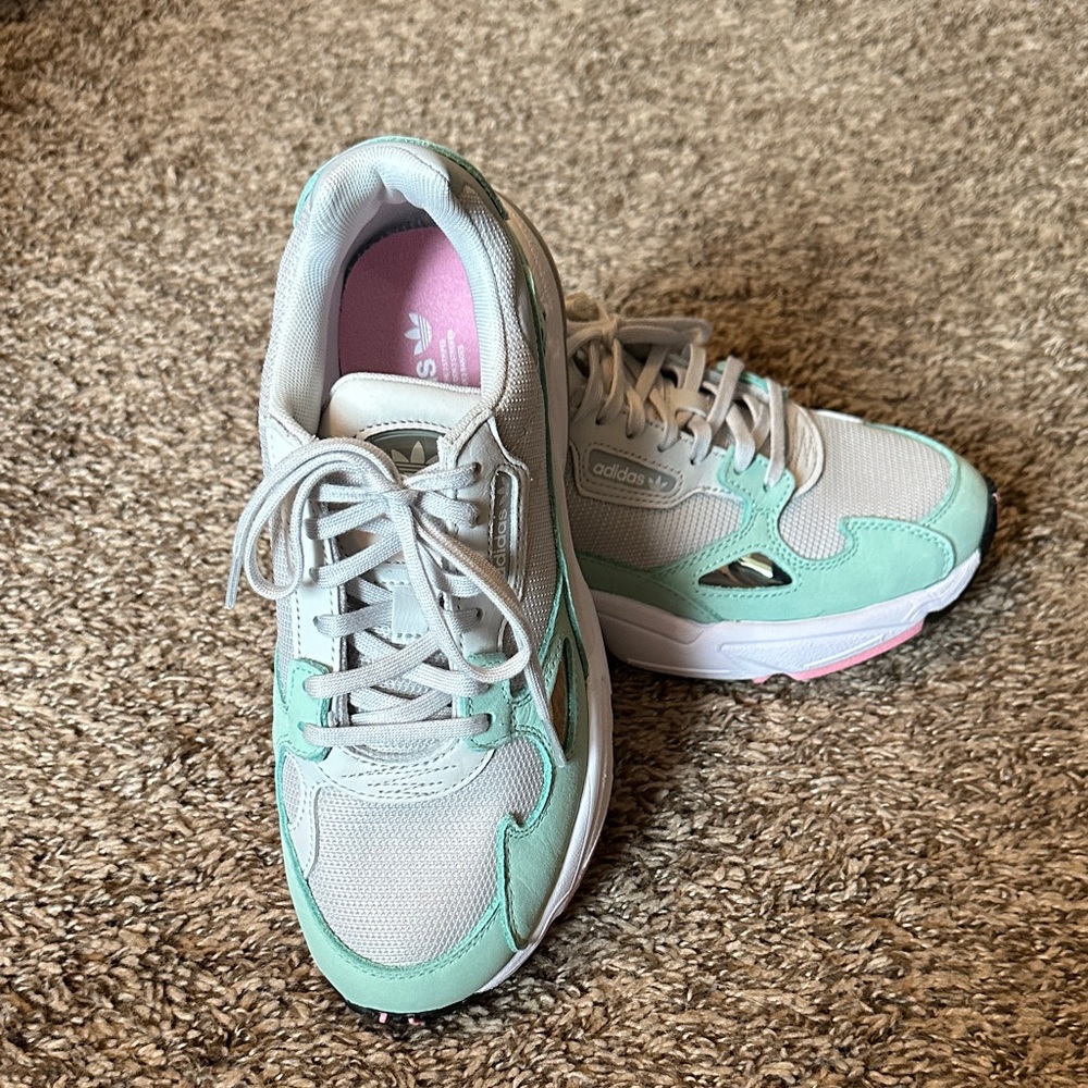 Adidas Falcon Sneakers